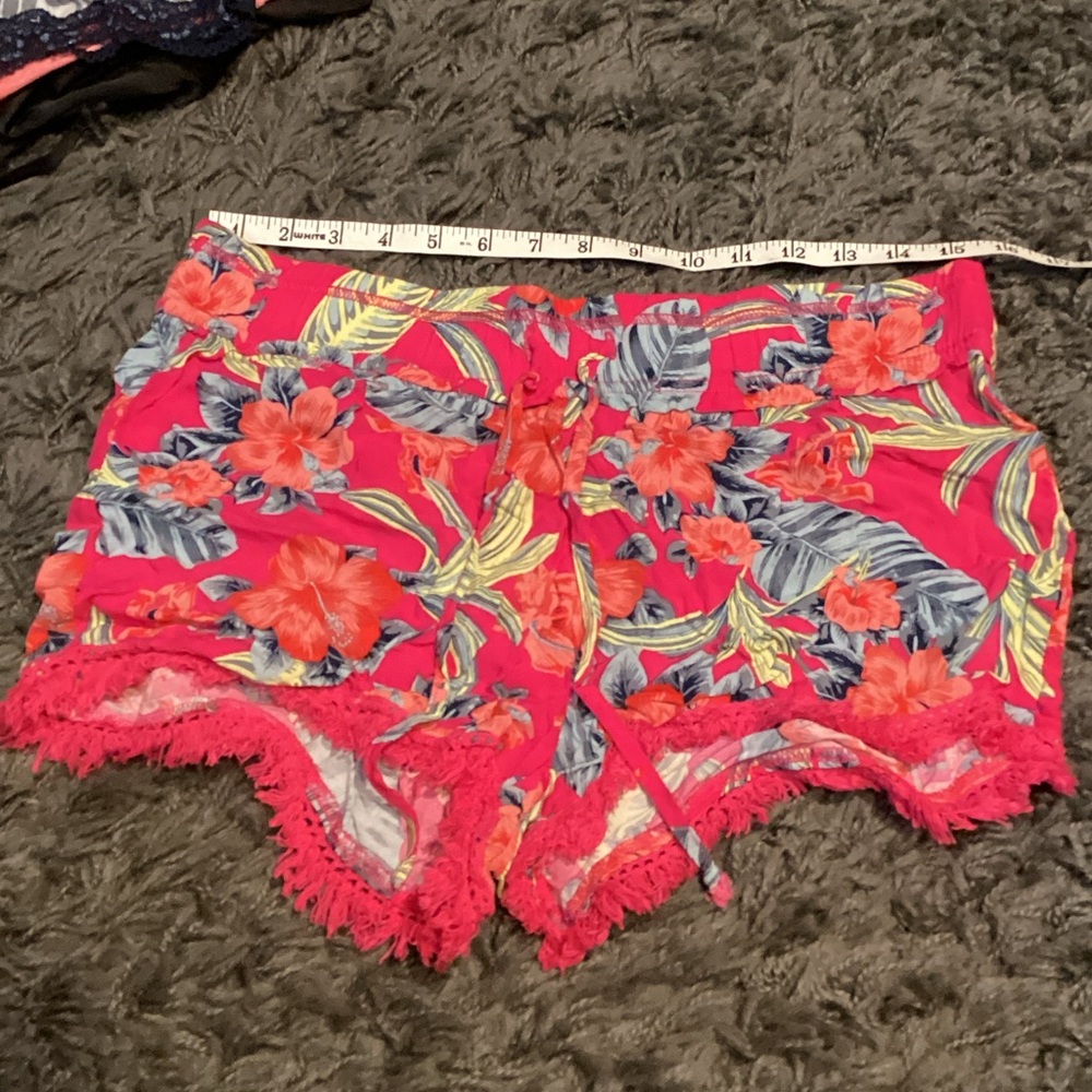 No boundaries Floral Lace Trim Women's Shorts